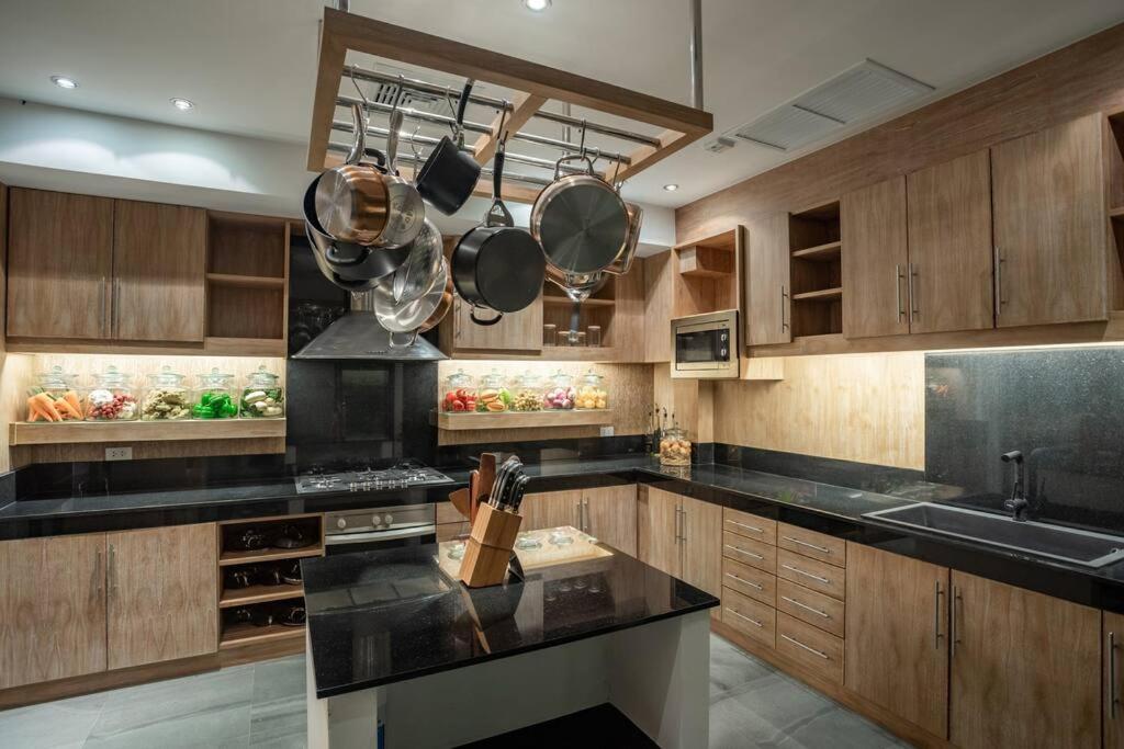 Villa In The Park, Whole House'S Suitable For Family'S Vacation プーケット エクステリア 写真